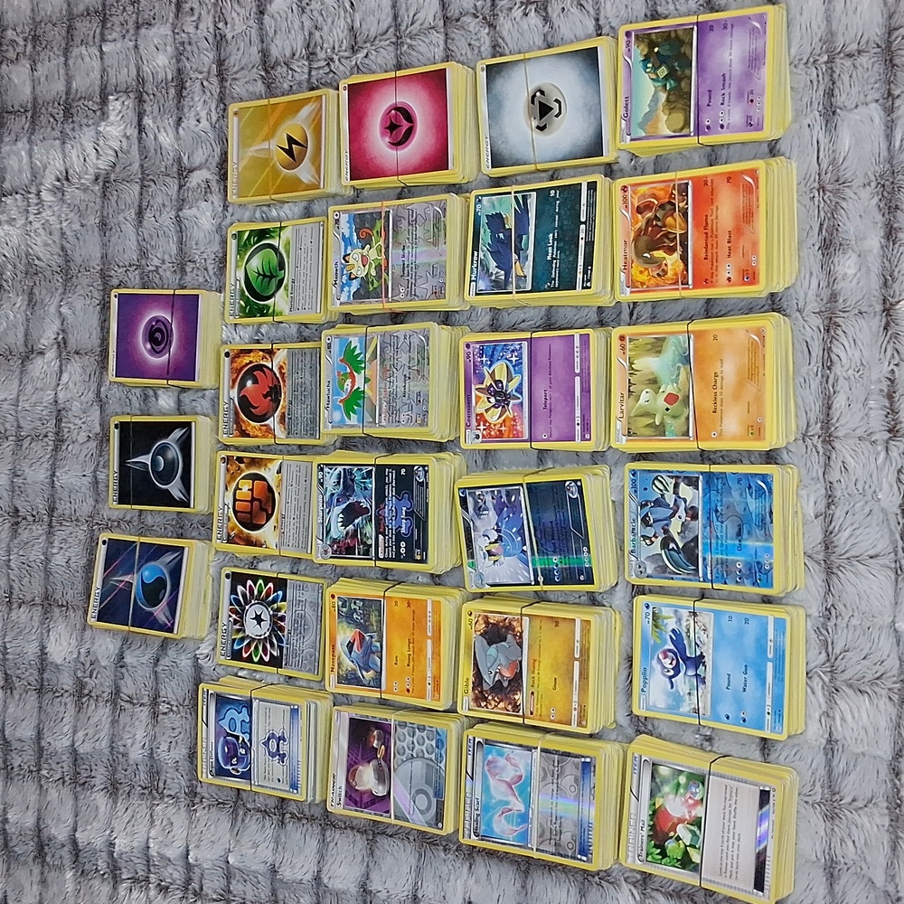 Pokémon 1,882 Trading Card 8.6lbs Collection Bundle 2011-2019